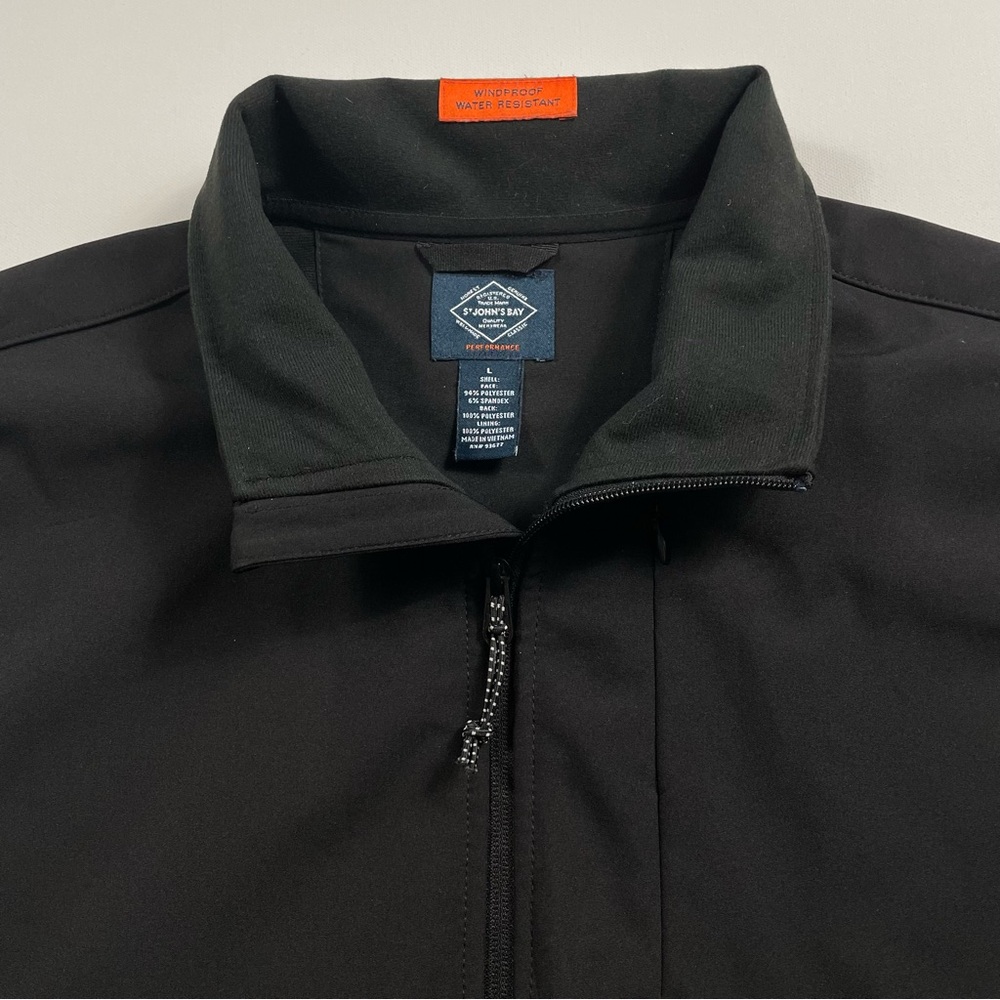 St. John’s Bay Performance Softshell Vest Black L… - image 2